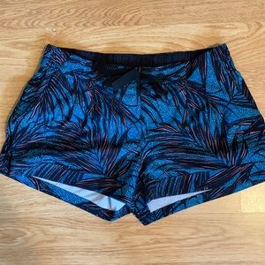 Lululemon spring break away shorts